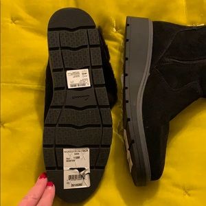 NWT Clarks Black Suede boots Size US 11
